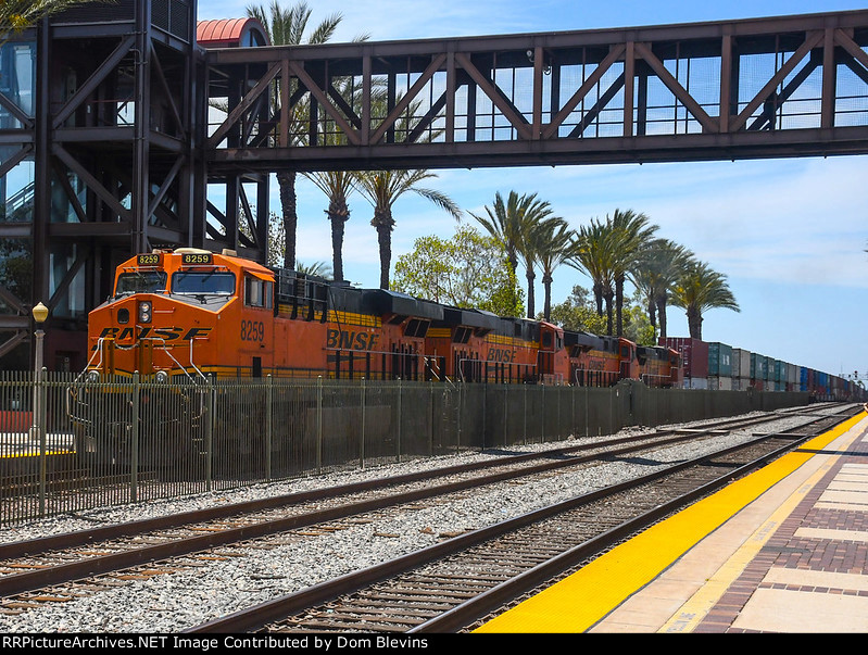 BNSF 8259